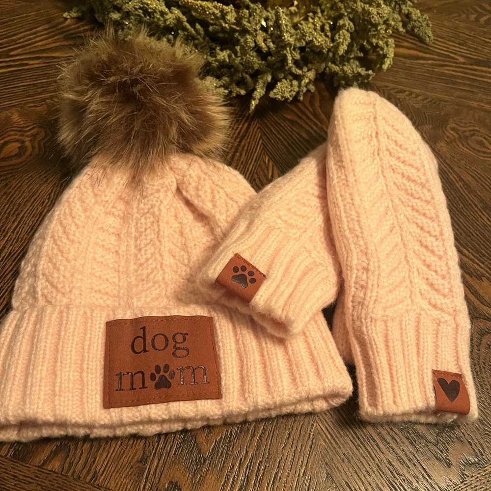 Dog Mom- Hat & Mittens